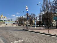 Світлофор із червоним колом встановили на Михайлівській площі. Фото КМДА