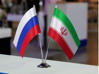 Прапори Росії та Ірану