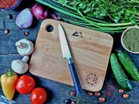 Сырое мясо, чеснок и свекла: топ продуктов, которые никогда не следует резать на деревянной доске