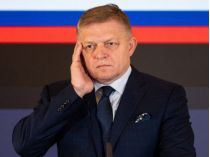 Роберт Фіцо
