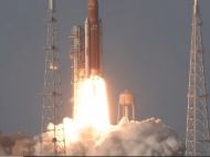 Астронавти знову полетіли до&nbsp;Місяця: NASA запустила перший за&nbsp;50 років пілотований політ до&nbsp;супутника Землі