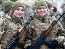 Сухопутные войска опровергли слухи о мобилизации женщин - Фото из открытых источников