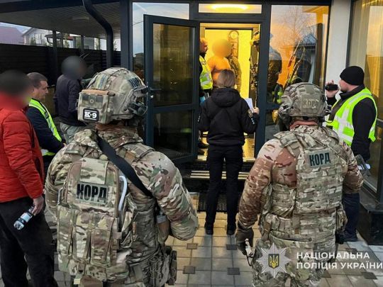 Полиция изъяла сотни килограмм наркотиков и десятки тонн перкурсоров. Фото полиции