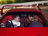 Льюис Хэмилтон и Ким Кардашьян в Ferrari F40. Скрин видео
