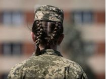 На військовий облік повинні ставати жінки з медичною та фармацевтичною освітою, фото інтернет