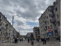 Повреждено 7 многоэтажек, админздание и 8 автомобилей, фото ОВА