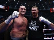 Тайсон Фьюри поколотил уроженца россии и&nbsp;прямо из&nbsp;ринга &laquo;договорился&raquo; о&nbsp;бое с&nbsp;Энтони Джошуа (видео)