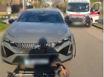 Під Києвом у Гатному 3 травня авто збило електросамокат із дітьми&nbsp;— Фото: Національна поліція України