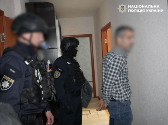 В Одесі викрито продаж 50 тонн гуманітарної допомоги, фото Нацполіція