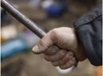 За словами підлітка, згодом військові його побили металевою палицею, фото з відкритих джерел