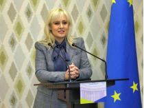 докторка політичних наук, проректорка Київського національного університету культури та мистецтв Інна Костиря 