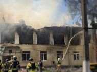 Россияне дронами ударили по&nbsp;детскому саду в&nbsp;центре Сум: продолжается спасательная операция