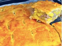 Невероятно нежный пирог без дрожжей и яиц: простой рецепт домашнего ужина