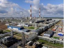 Українські дрони зупинили роботу нафтозаводу у Ленінградській області&nbsp;— Фото: КІНЕФ