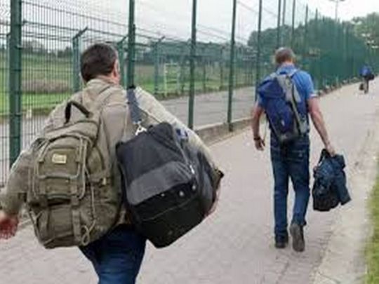 В Україні хочуть змінити правила виїзду для 18–22-річних: у Раді озвучили нову умову