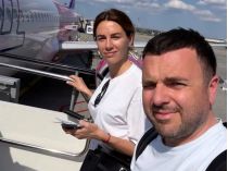 Григорій Решетнік виїхав з України під час війни: де зараз відпочиває телеведучий із дружиною