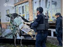 Ракета залетіла в житловий будинок у селищі Чабани під Києвом