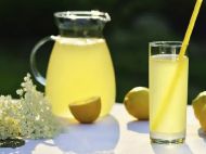 Квас із&nbsp;бузини: як&nbsp;приготувати смачний і&nbsp;корисний домашній напій