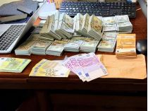 У «топов» Нацполиции прошли обыски: нашли много интересного