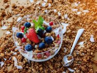 Лікарі назвали найгірші продукти, які люди їдять зранку
