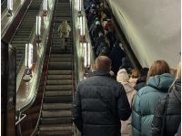 Військовий в метро