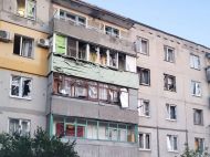 Пошкоджені будинки, ліцей та&nbsp;АЗС, є&nbsp;поранені: росія продовжує масовані удари (фото)