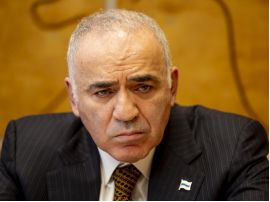 російський опозиціонер Гаррі Каспаров вважає, що результатом війни буде український Крим 
