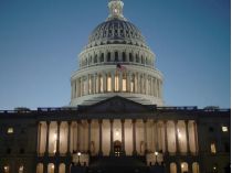 Палата представителей США приняла пакет помощи Украине и санкции против рф