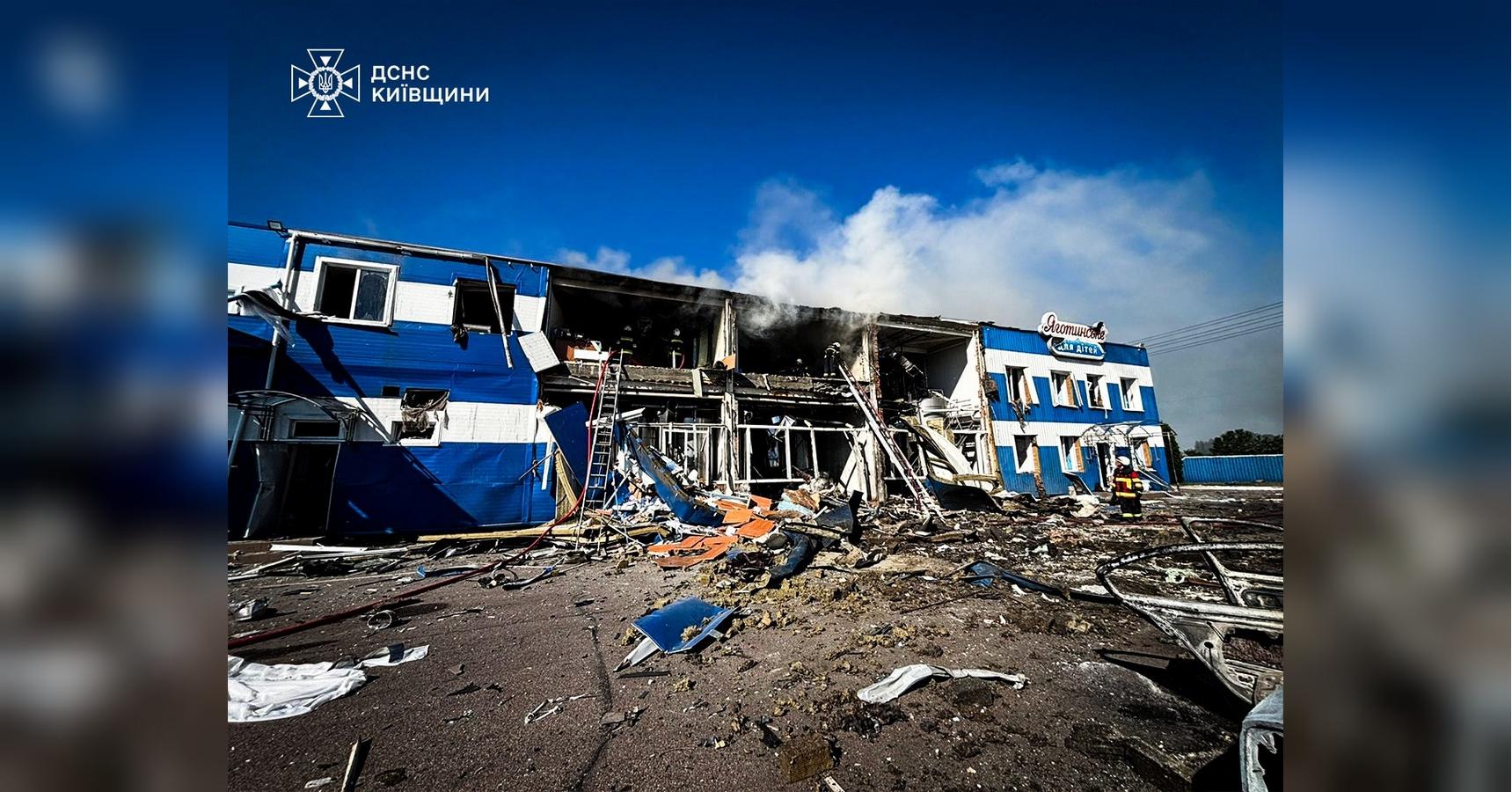 Ворог атакував завод «Яготинське для дітей» на Київщині, загинули працівники (фото)