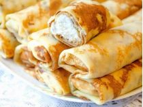 млинці з сиром. фото з відкритих джерел