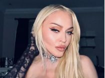 Певица Мадонна