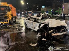 Аварія на вулиці Червоної Каліні у Києві, фото поліції