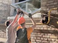 &laquo;Після влучання &bdquo;Шахеда&ldquo; з-під завалів ми&nbsp;витягли десь 15 собак і&nbsp;котів&raquo;: волонтери спільноти &laquo;Київські кажани&raquo; допомагають постраждалим людям
