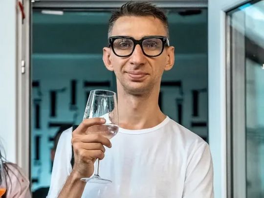 Известный украинский телеведущий после увольнения со службы в ВСУ заговорил про эмиграцию