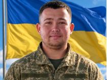 старший солдат Микола Мельник