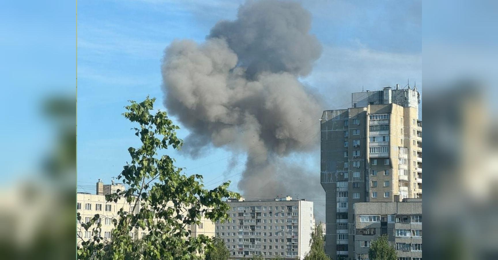 «Фламінго» влаштували пожежу на заводі у Чебоксарах, а в Самарі після атаки безпілотників знову палає НПЗ (фото, відео)