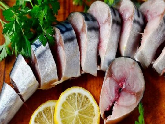 Как замариновать скумбрию, чтобы была на вкус как лосось