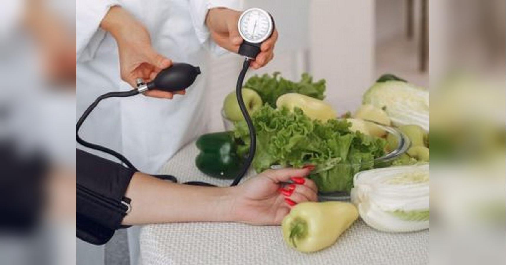 Не лише буряк: названо 11 продуктів, які допомагають знижувати тиск