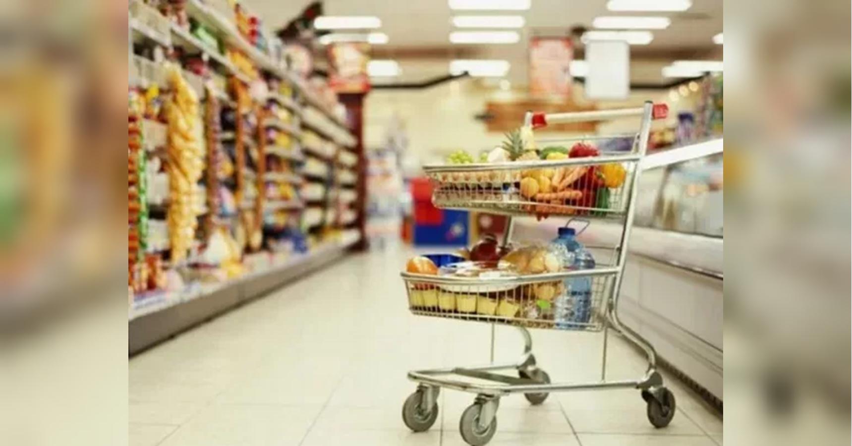 У Криму з полиць зникають продукти: окупанти фіксують дефіцит круп, цукру та солі