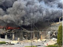 россияне сбросили 12 авиабомб на рынок в Васильковке: тяжело ранены