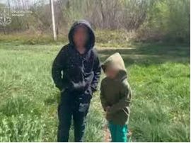 Мати продала своїх дітей, щоб ті жебракували