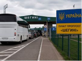 Пункт пропуску «Шегині» відкриють для автобусів