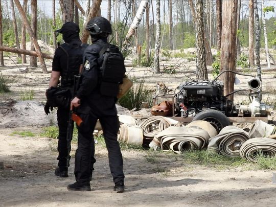 Незаконная добыча янтаря. Фото Национальной полиции Украины