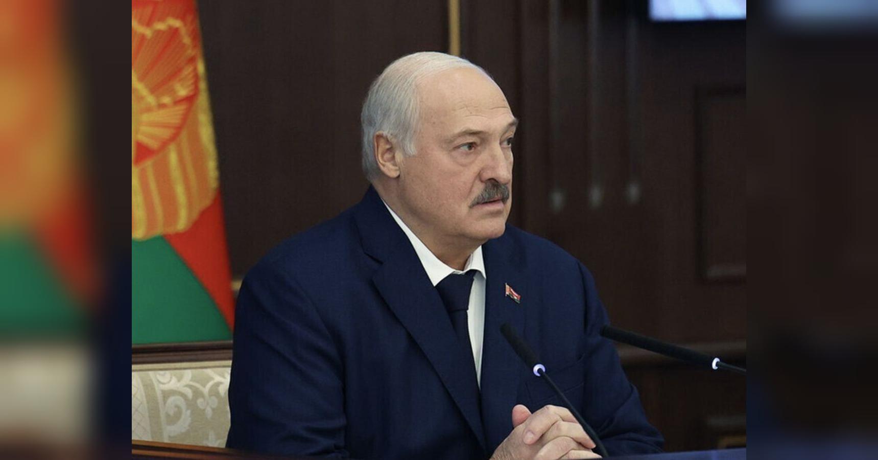 Лукашенко вибачився перед Зеленським і заявив, що воювати з Україною не має наміру