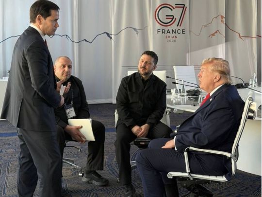Зеленський опублікував фото розмови з Трампом та держсекретарем США Марко Рубіо на полях засідання G7