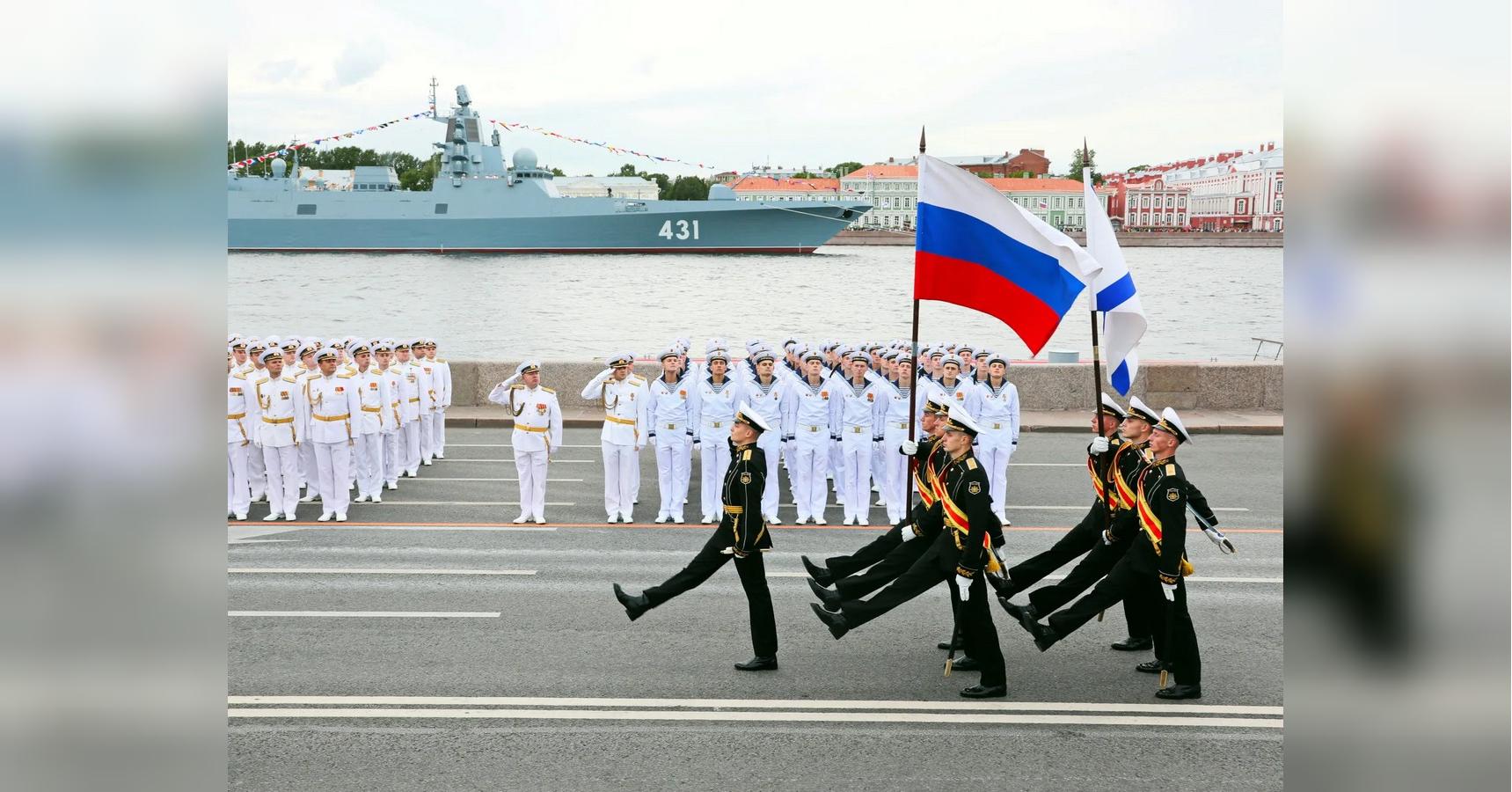 Дрони України зробили своє: в росії другий рік поспіль скасували парад на Неві