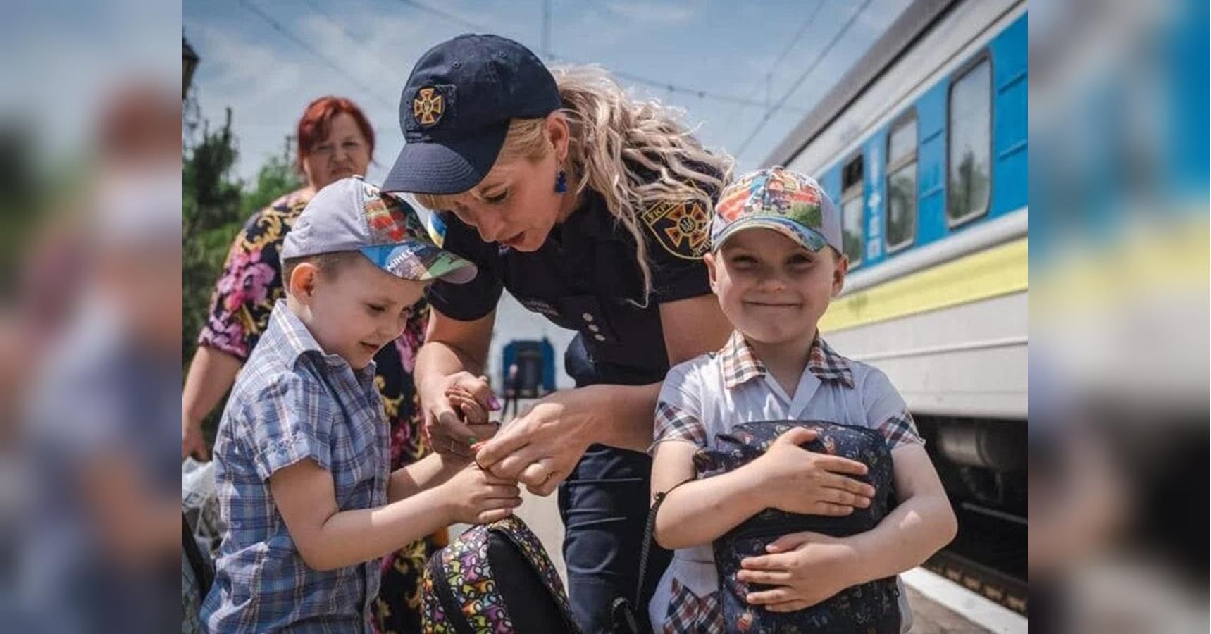 Ситуація загострюється: на Дніпропетровщині оголосили примусову евакуацію дітей