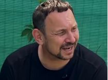 Харчишин показав, як саджає помідори