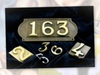 Багатство, гармонія та успіх: які номери будинків вважаються найщасливішими