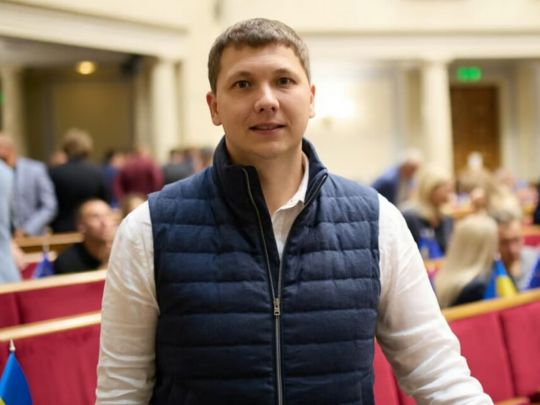 «Слуга народа» Медяник проживает в имении за $1 млн, оформленном на няню своей дочери
